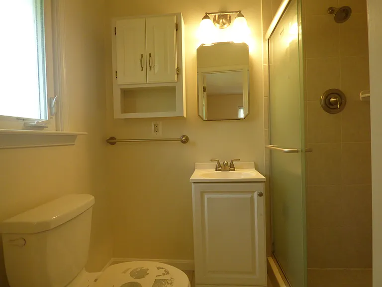 1744 Great Falls St — Photo 11