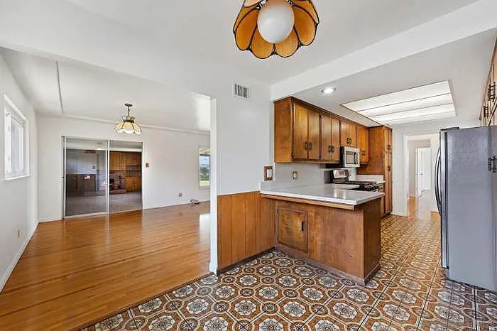352 San Miguel Dr — Photo 11