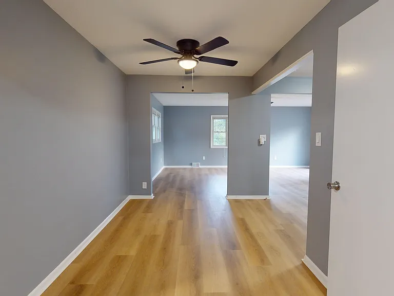 13686 Harper Rd — Photo 8