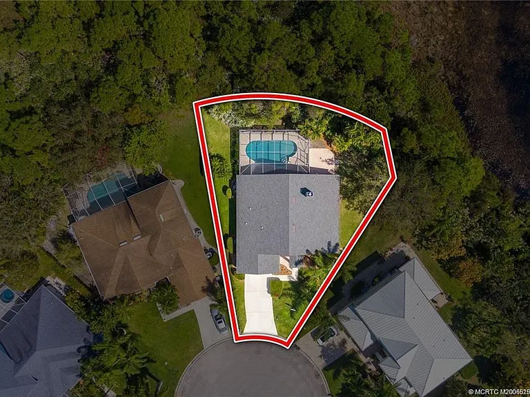 376 NW Canna Way — Photo 31