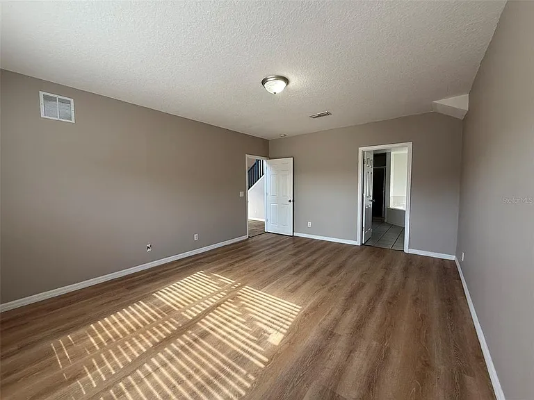 1153 Solana Cir — Photo 15
