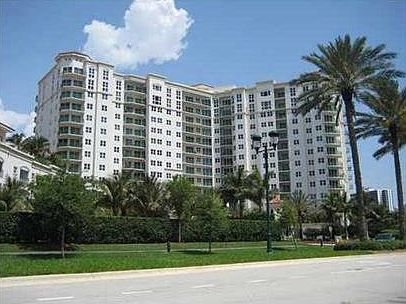 4th image of 19900 E Country Club Dr APT 614