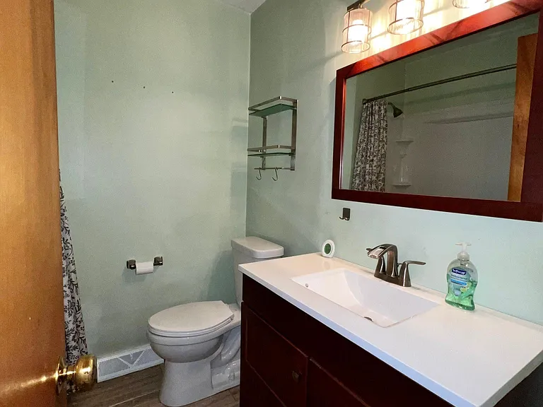 1529 Vernerlee Ln — Photo 12