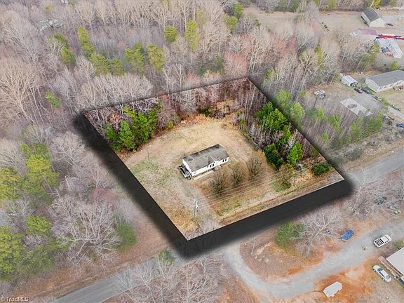 4th image of 6448 Patterson Rd