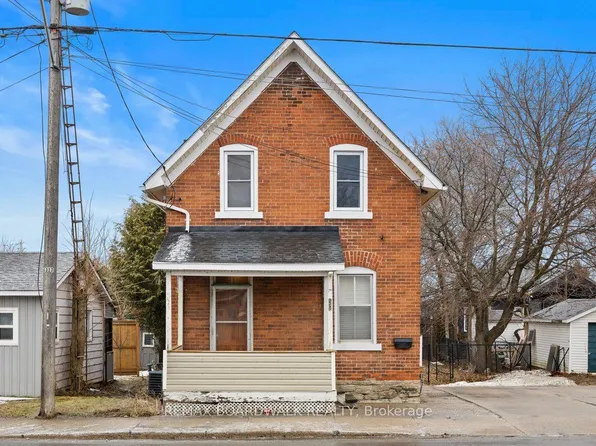 152 Townline Rd E, Carleton Place, ON K7C 2C3