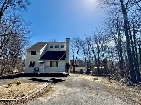 1905 Horseshoe Bnd, Tobyhanna, PA 18466