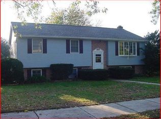 807 N 4th St, Denver, PA 17517