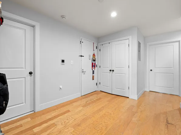 1814 Saint Johns Place image 9 of 26