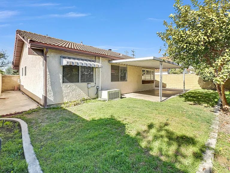 19922 Rainbow Way — Photo 26