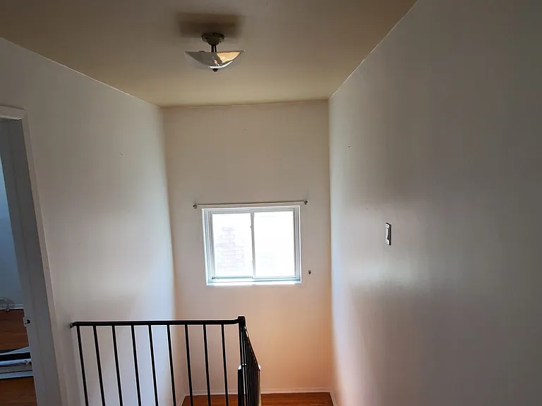45 Sandown Ave — Photo 8
