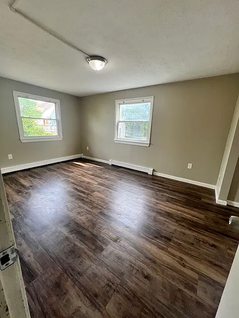 2 bed, 800 sqft, $1,575 — Photo 3