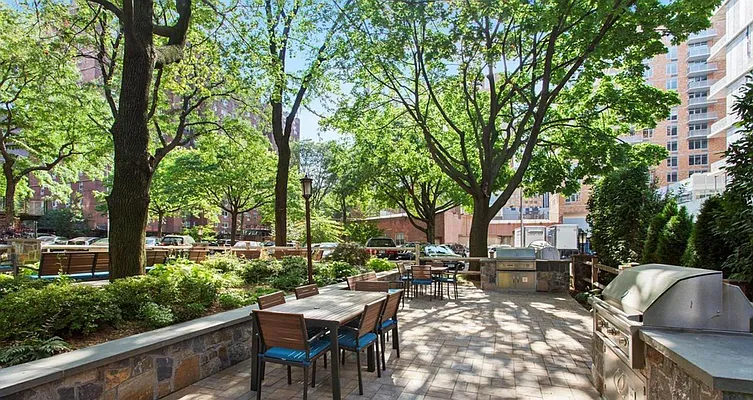 Sold by Ivey North LLC | media 9