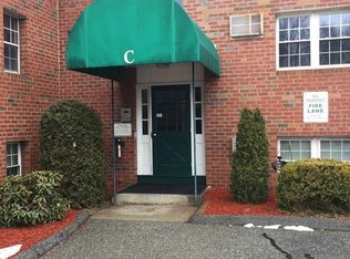 1304 Elm St APT 4C, West Springfield, MA 01089