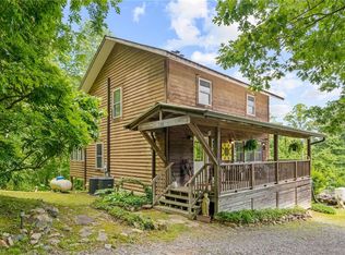 1026 & 1028 Seeta Dr, Sandy Ridge, NC 27046