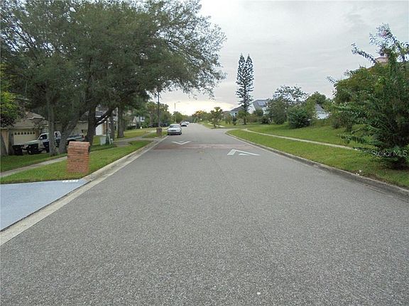 5th image of 7467 High Lake Dr