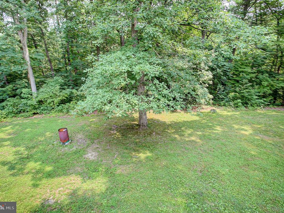 46th image of 845 Oak Ridge Dr