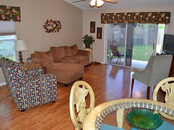 3rd image of 761 White Pine Ave