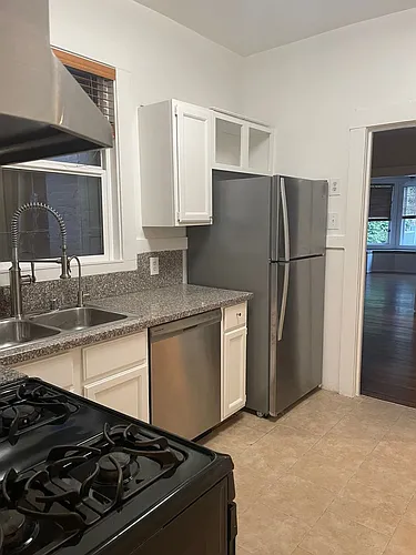 1137 Bush Street Photo 1