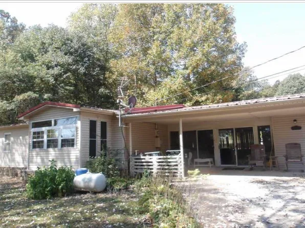5215 Hawk Pride Mountain Rd, Tuscumbia, AL 35674