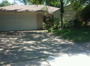 6822 Feather Creek Dr, Houston, TX 77086