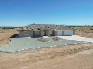 9175 Arrowhead Rd, Phelan, CA 92371