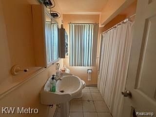 3rd image of 7801 Rutherford St