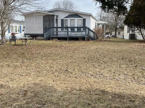 764 Aspen Cir, Red Hill, PA 18076