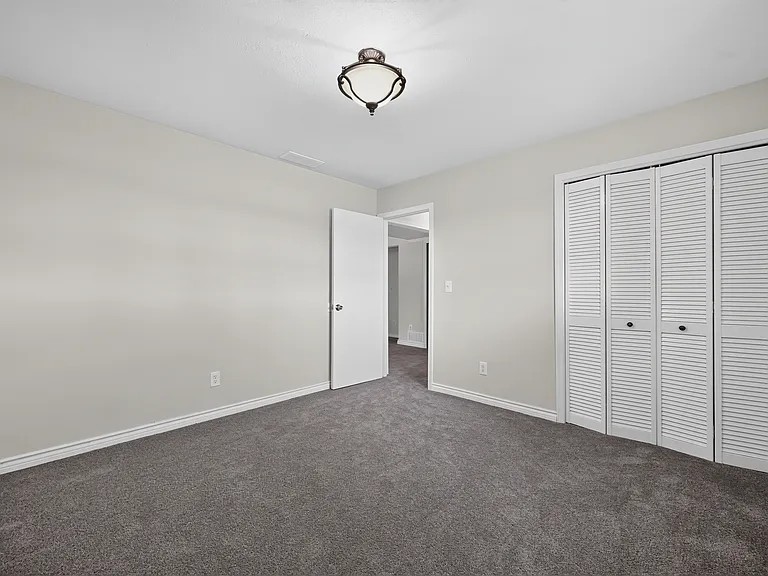 6611 Textile Rd — Photo 56