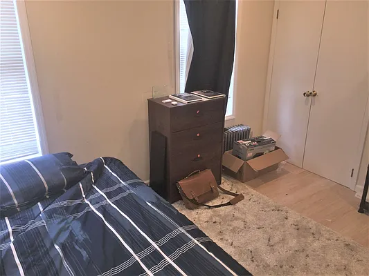 Rented by RealTegrity NY LLC | media 33