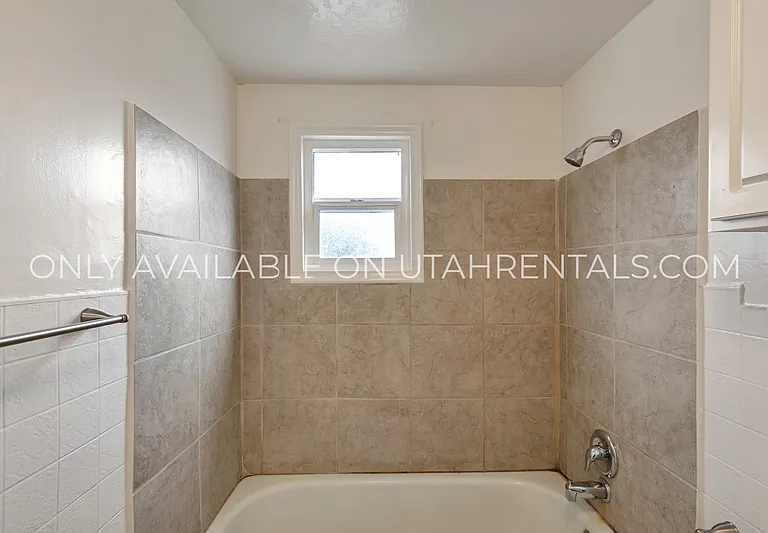 1075 S Jeremy St #2 — Photo 17