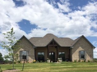 150 Crossview Pl, Brandon, MS 39047