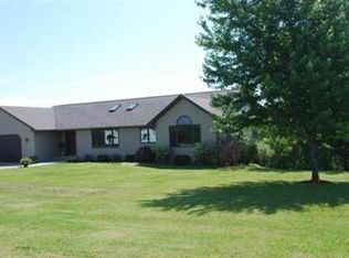 N2296 Clements Rd, La Crosse, WI 54601