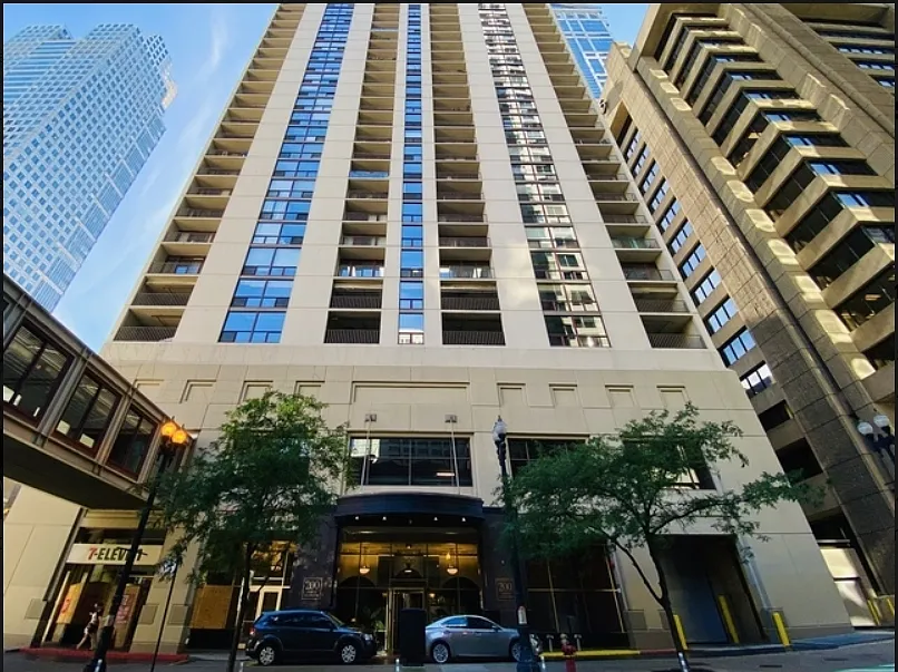 200 N Dearborn St #4001