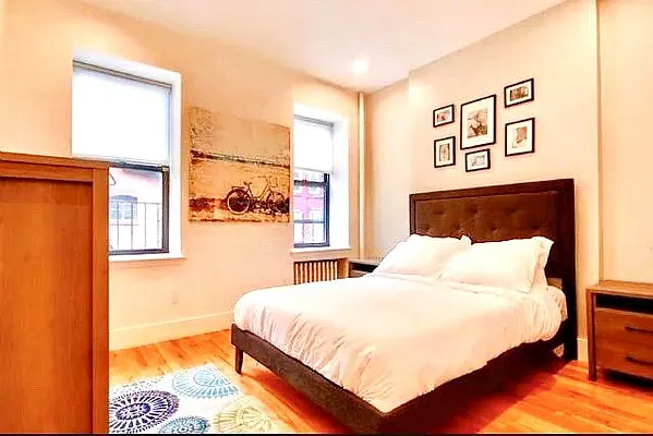 Rented by Warburg | media 8