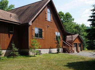 137 Township Rd, Lackawaxen, PA 18435