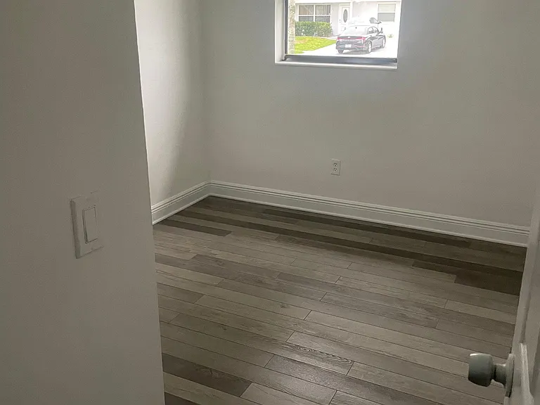 4862 Andros Dr — Photo 8