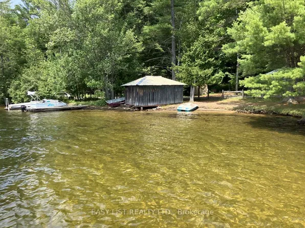 1045 Reynolds Rd, Minden Hills, ON K0M 2K0