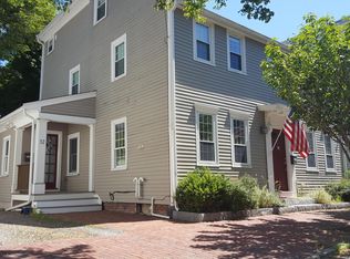 52 Washington St, Newburyport, MA 01950