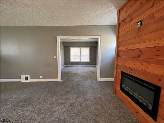 3rd image of 13711 Cranwood Dr