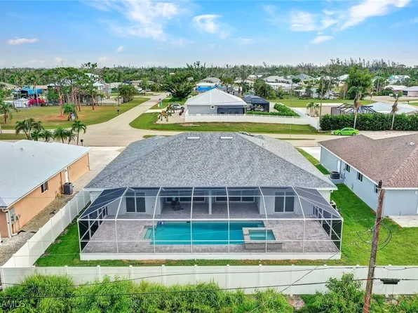 5683-5685 Genesee Pkwy, Bokeelia, FL 33922