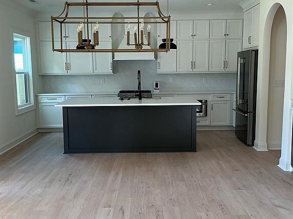 2nd image of 4016 Avalon Ave