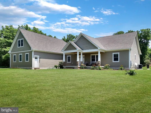 320 Minniewood Ln, Berryville, VA 22611