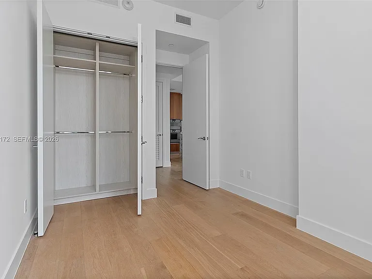 175 SE 25th Rd #1003 — Photo 36