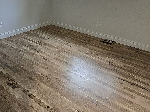 3rd image of 13273 Couwlier Ave