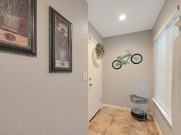 2052 Gold River Dr — Photo 11