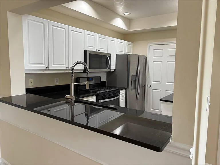 3636 Habersham Rd NW #1401 — Photo 11