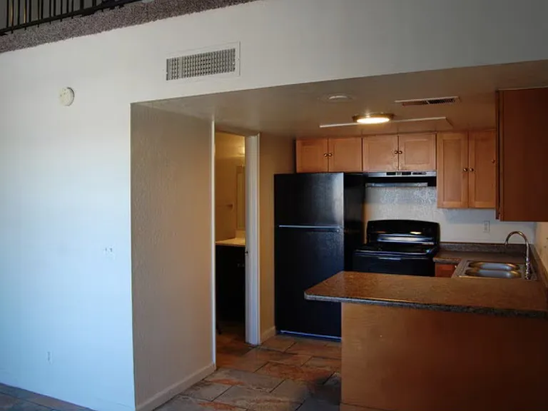 8038 S Central Ave #1 — Photo 8