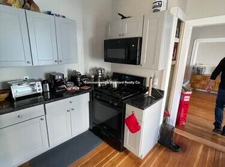 60 Elm St #2, Somerville, MA 02144