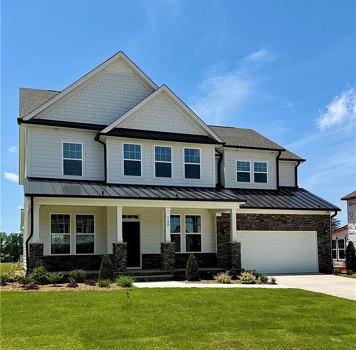 1st image of 302 Greenfield Dr