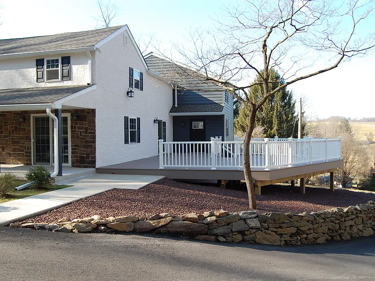 Telegraph Rd — Photo 6